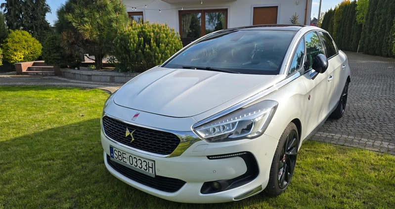 Citroen DS5 cena 69864 przebieg: 155000, rok produkcji 2017 z Gniezno małe 106